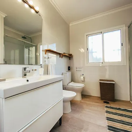 Semesterbostad Charming *